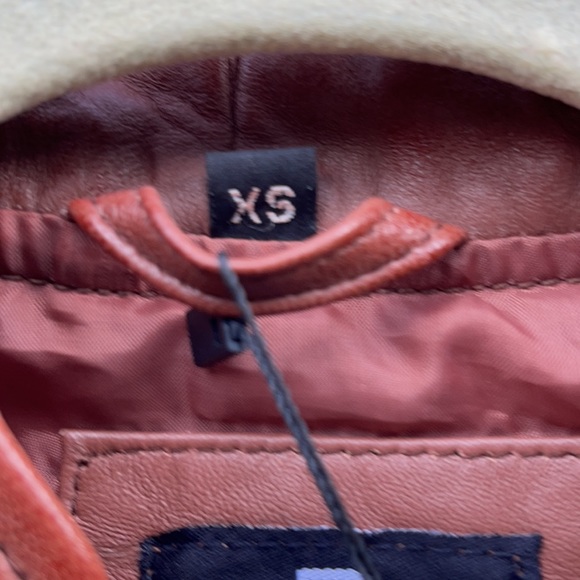 🌺 REAL LEATHER; Brand New with Tags! British Tan Leather Jacket Misses Sz. XS!! - Picture 4 of 13